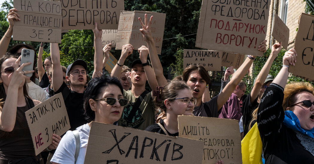 Zelensky ontslaat populaire minister van Defensie, protesten breken uit in Kyiv